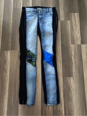 Styles ever after Blue and black patchwork jeans with multicolored print